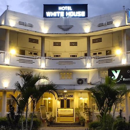 دهرادون Hotel White House المظهر الخارجي الصورة